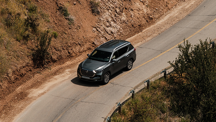Conducción eficiente y ecológica con tu SsangYong: Optimiza tu rendimiento en viajes de verano